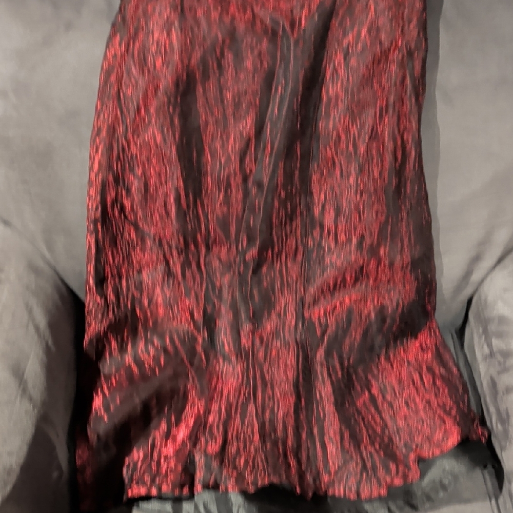 Gorgeous Karen Warren Red / Black Metallic Shiny Cocktail Evening Skirt